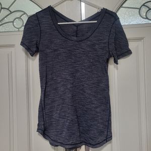Lululemon Tshirt